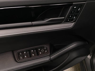 2025 Porsche Cayenne S