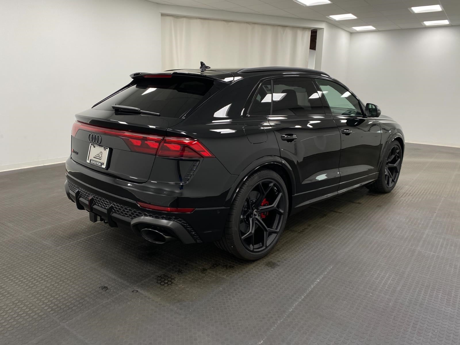 2026 Audi RS Q8 performance quattro