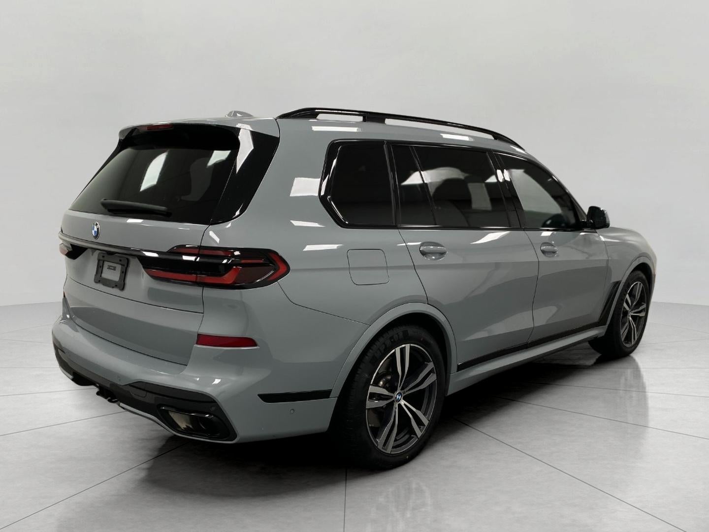 2024 BMW X7 xDrive40i Sports Activity Vehicle