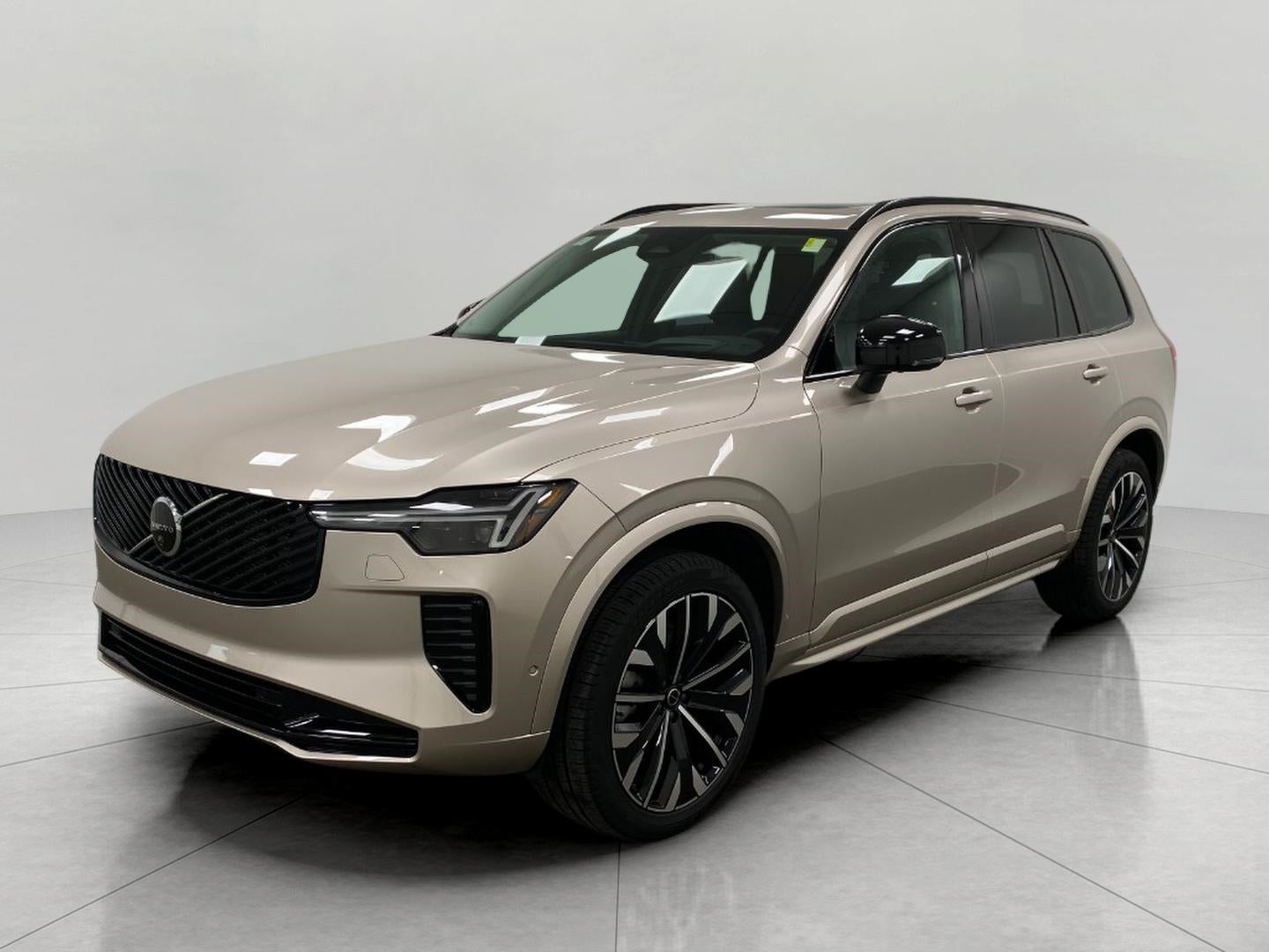 2026 Volvo XC90 B6 AWD Ultra Dark Theme 7-Seater