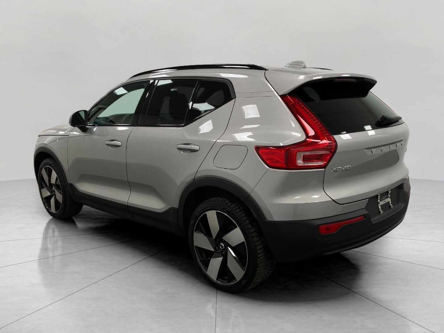 2023 Volvo XC40 Recharge Pure Electric Twin eAWD Ultimate