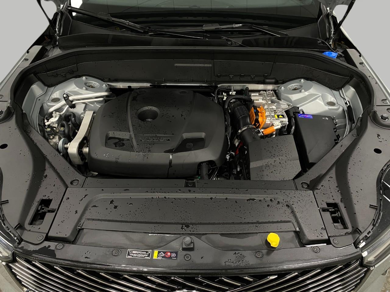 2025 Volvo XC90 Plug-In Hybrid 2025.5 T8 AWD Plus 7-Seater