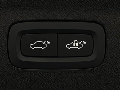 2023 Volvo XC90 B5 AWD Plus 7P