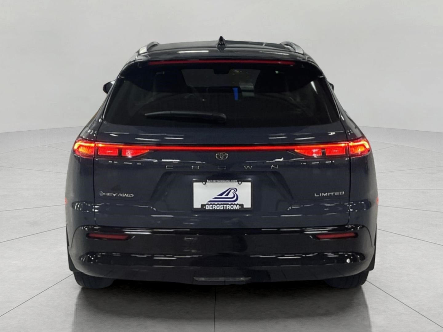 2025 Toyota Toyota Crown Signia Limited