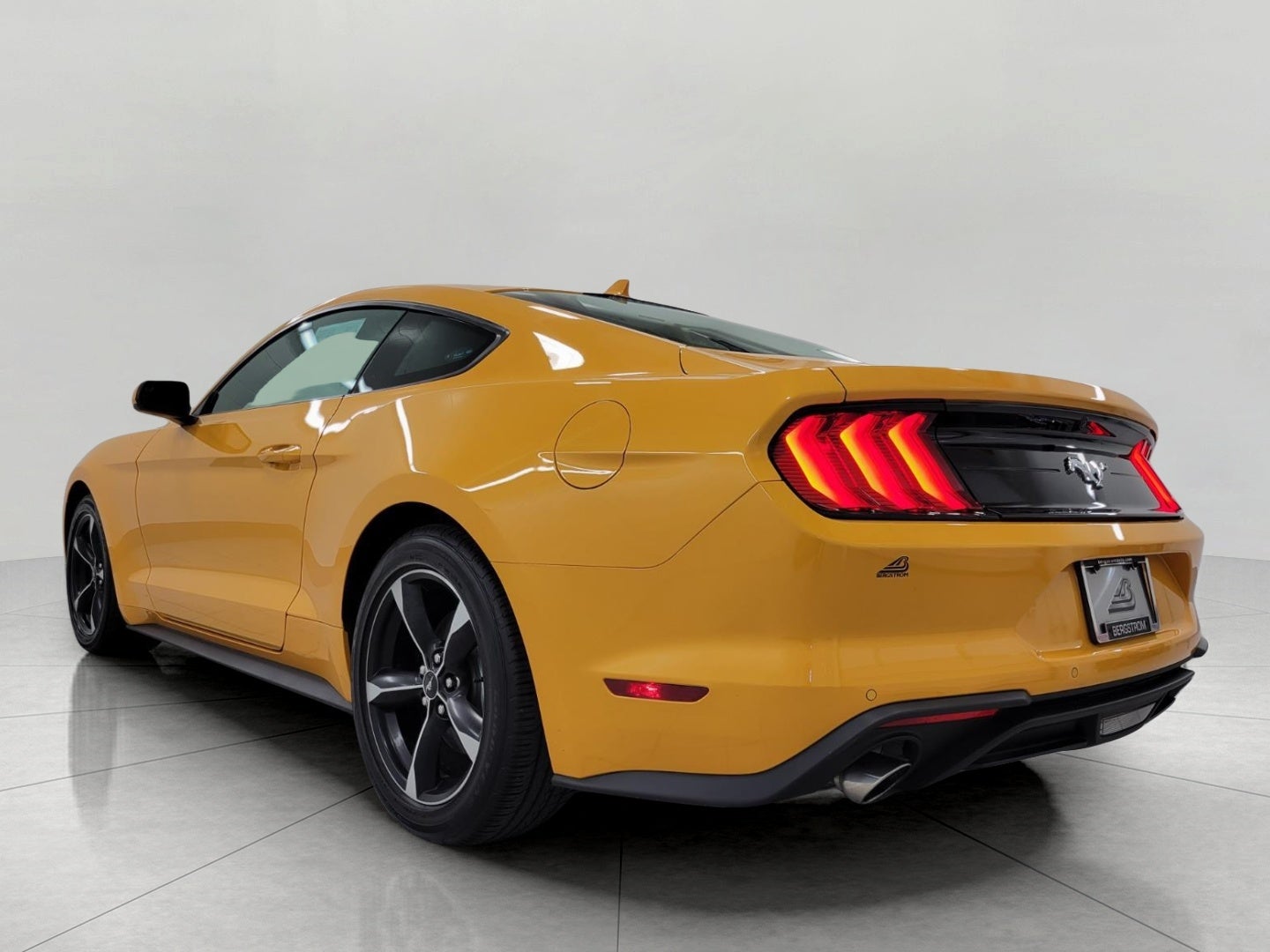 2022 Ford Mustang EcoBoost Fastback