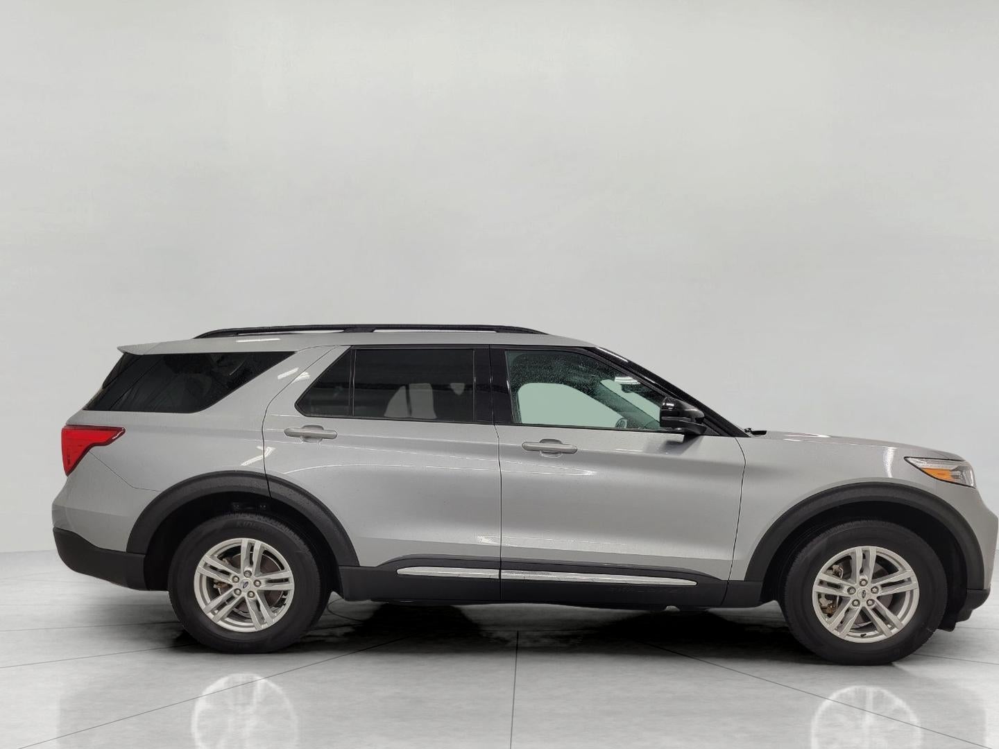 2023 Ford Explorer XLT 4WD