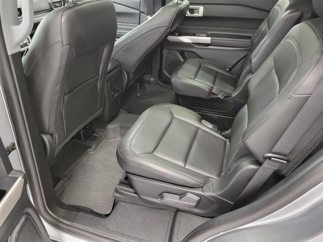 2023 Ford Explorer XLT 4WD