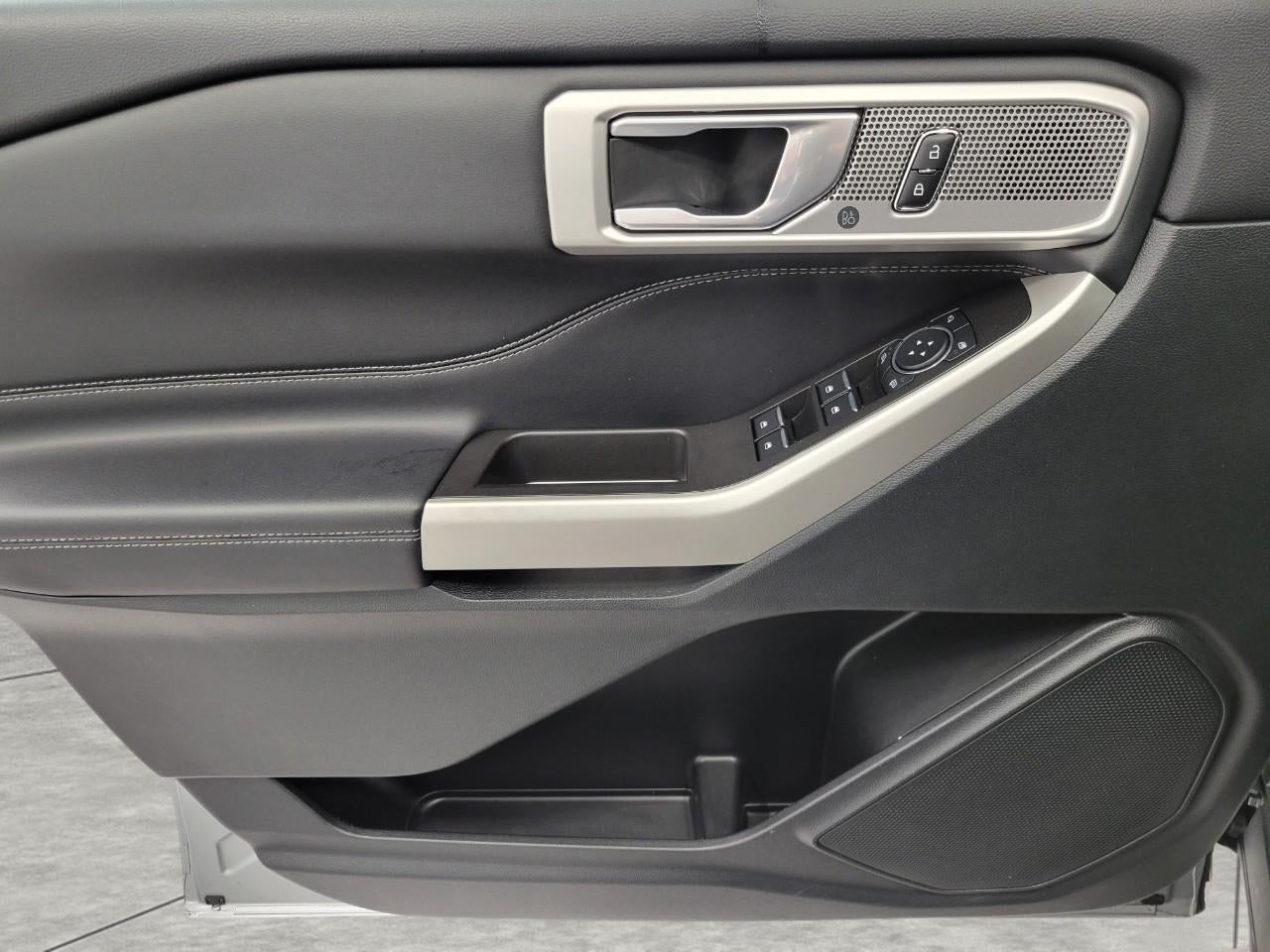 2023 Ford Explorer XLT 4WD