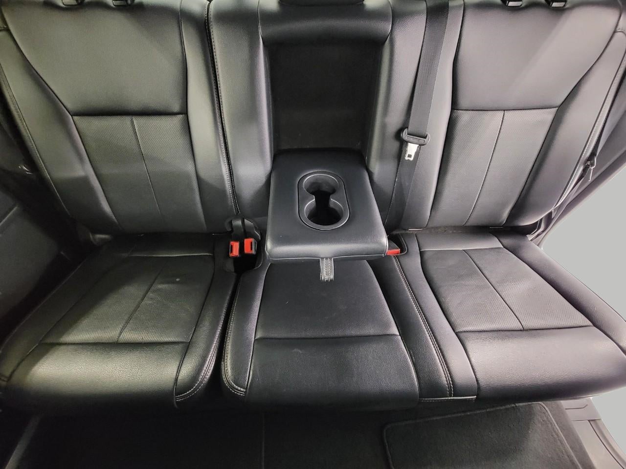 2022 Ford F-350 LARIAT 4WD Crew Cab 6.75' Box