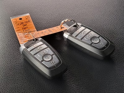 2022 Ford F-350 LARIAT 4WD Crew Cab 6.75' Box