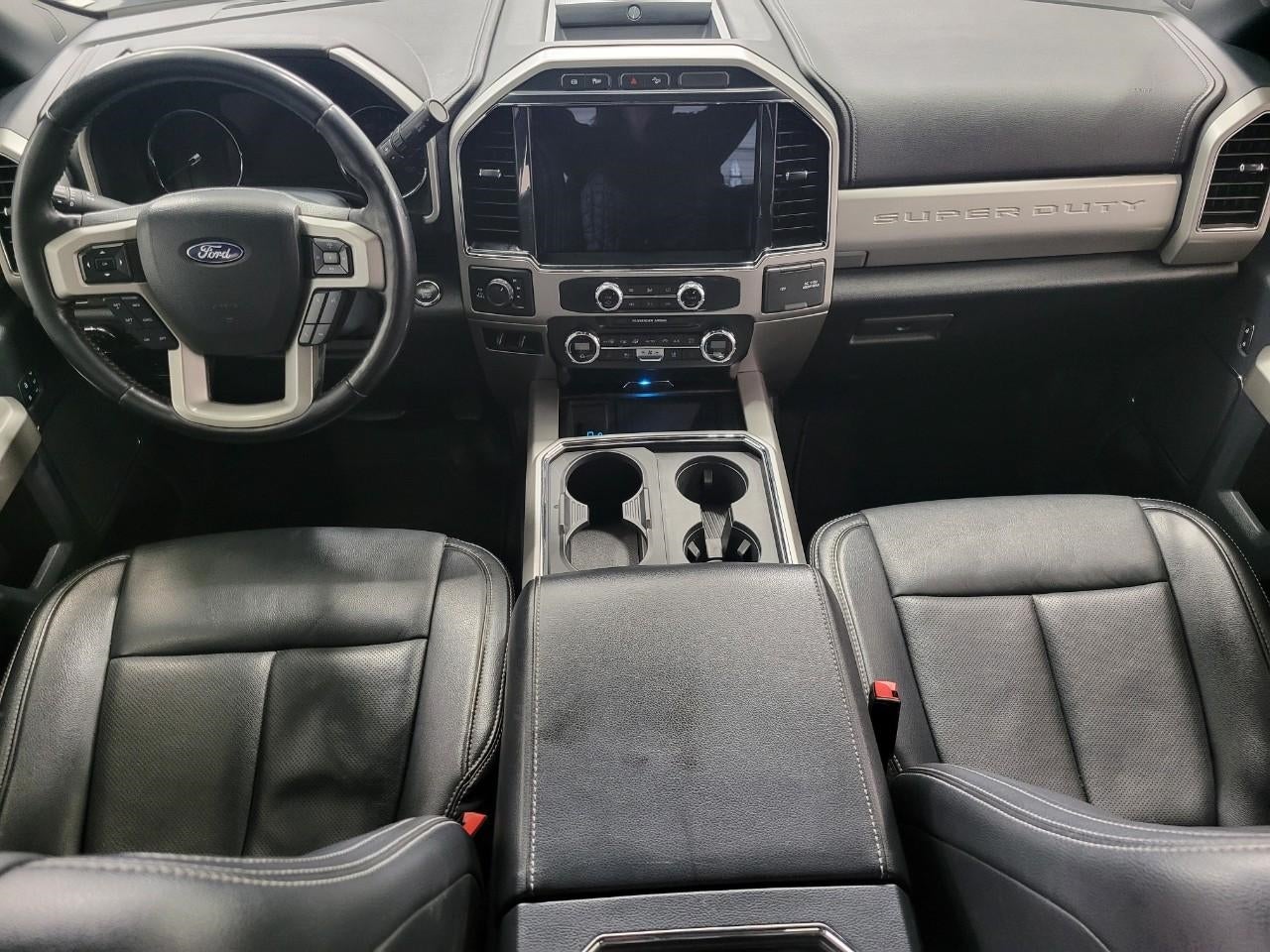 2022 Ford F-350 LARIAT 4WD Crew Cab 6.75' Box