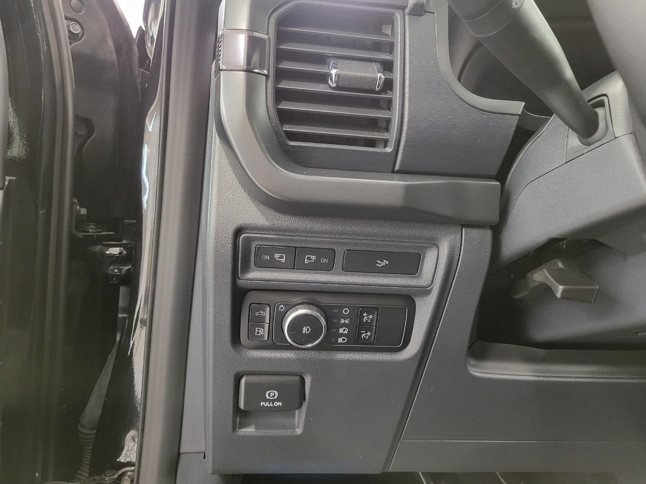 2024 Ford F-150 XLT 4WD SuperCrew 5.5' Box