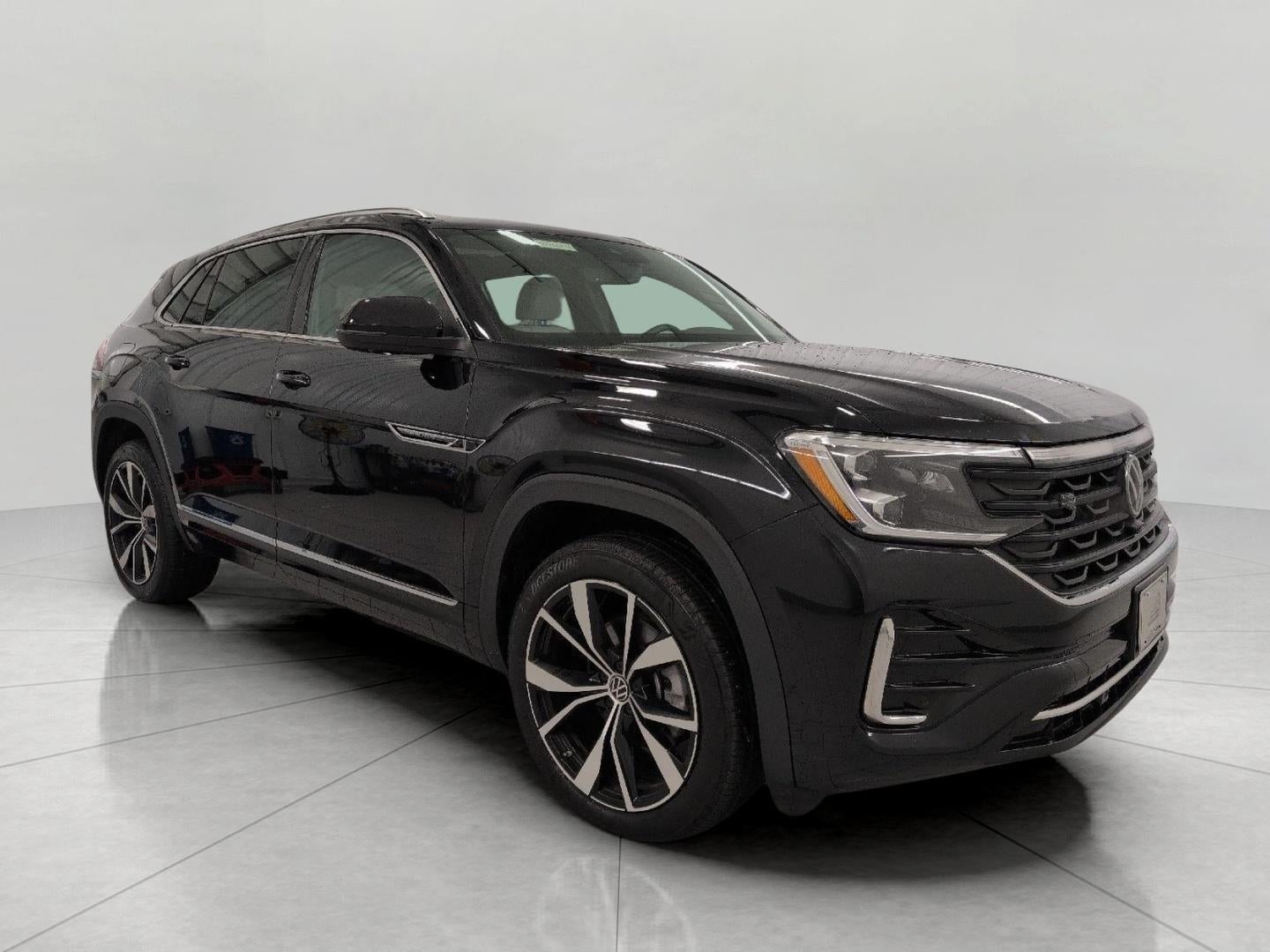2025 Volkswagen Atlas Cross Sport 2.0T SEL Premium R-Line 4MOTION
