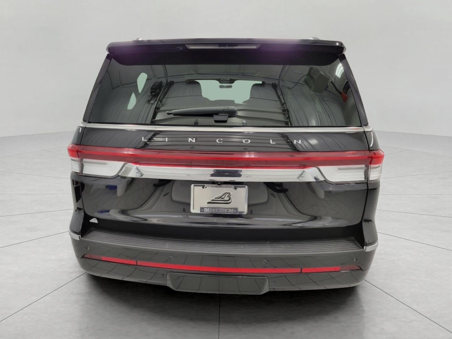 2024 Lincoln Navigator RESERVE 4X4 ** LUXURY PACKAGE ** MONOCHROMATIC PACKAGE **