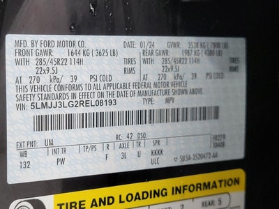 2024 Lincoln Navigator RESERVE 4X4 ** LUXERY PACKAGE ** MONOCHROMATIC PACKAGE ** PANROAMIC SUNROOF **