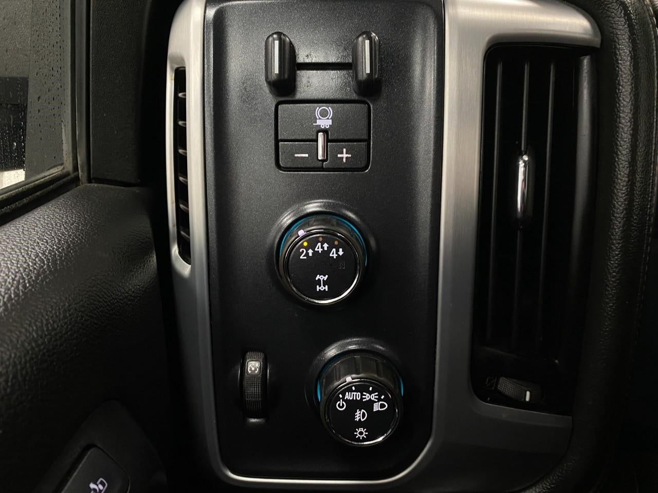 2018 GMC Sierra 3500HD 4WD Double Cab 158.1 SLT