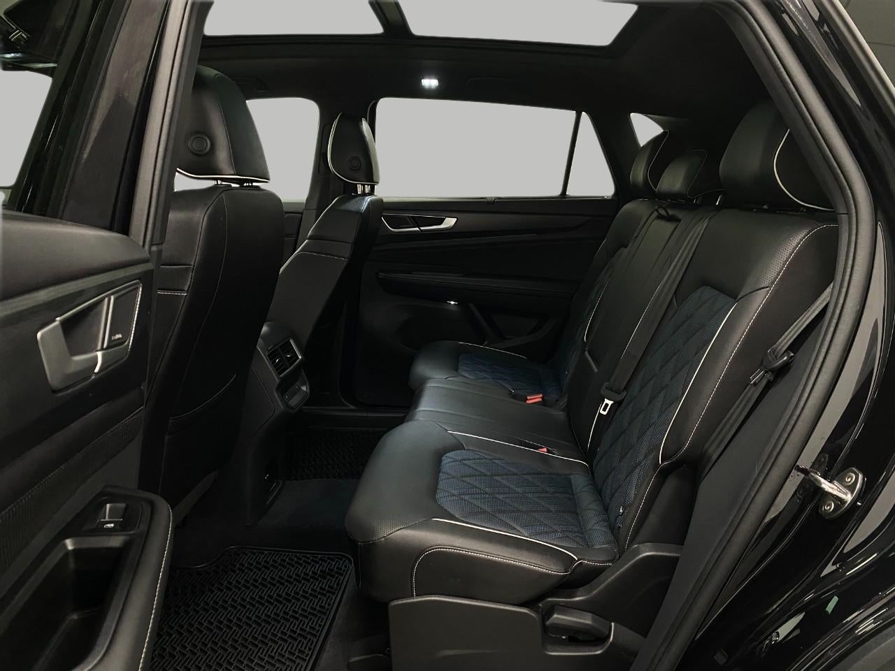 2024 Volkswagen Atlas Cross Sport 2.0T SEL Premium R-Line 4MOTION