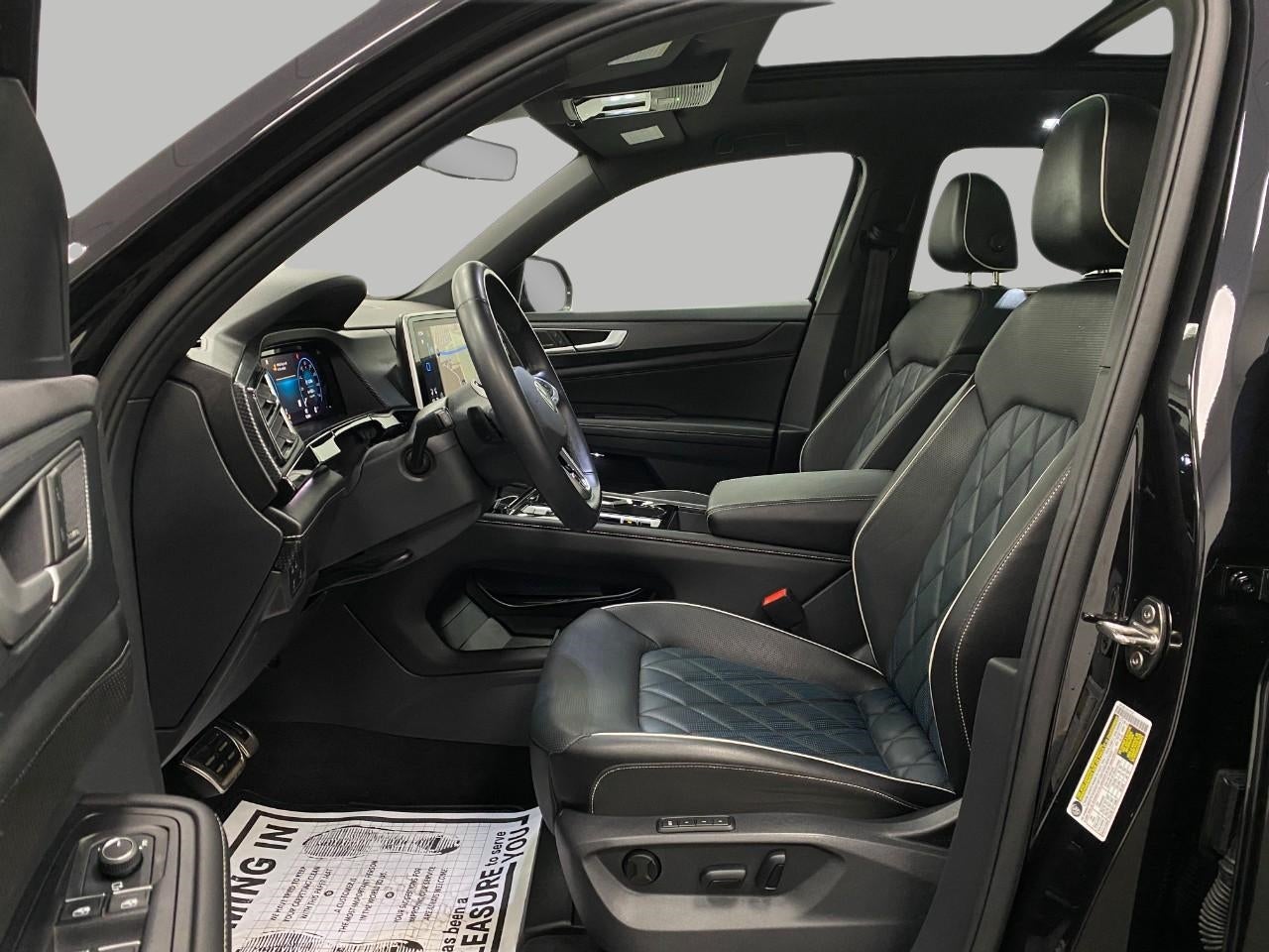 2024 Volkswagen Atlas Cross Sport 2.0T SEL Premium R-Line 4MOTION