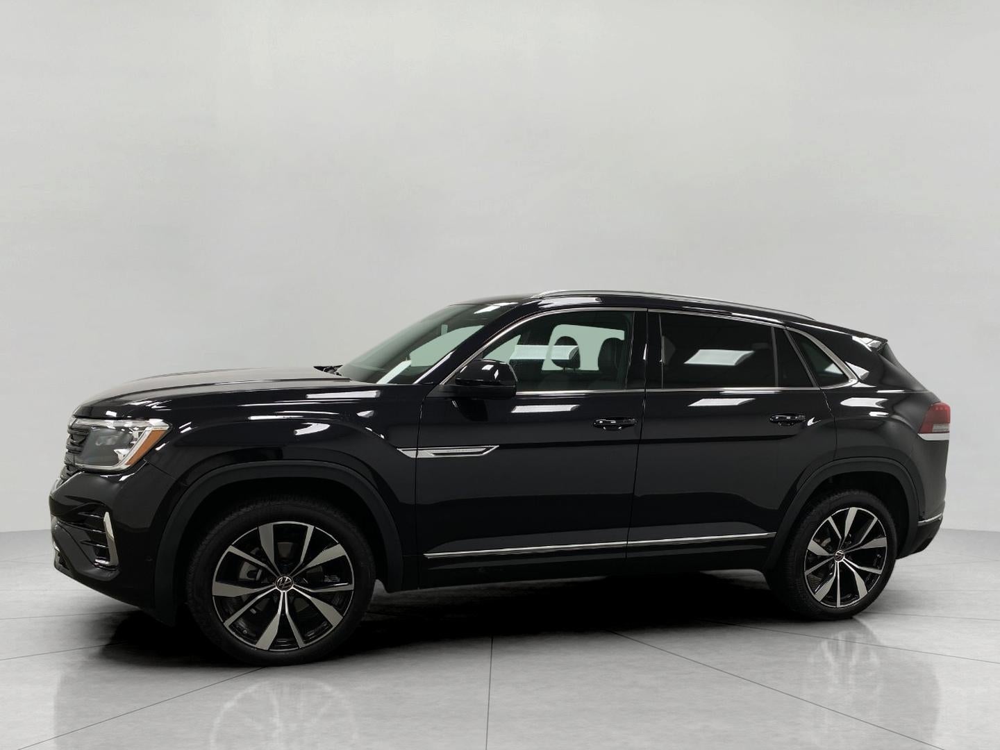 2024 Volkswagen Atlas Cross Sport 2.0T SEL Premium R-Line 4MOTION
