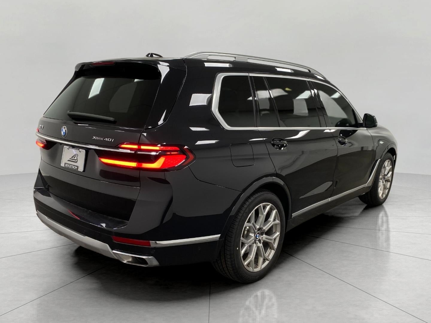 2023 BMW X7 xDrive40i Sports Activity Vehicle