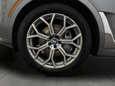 2023 BMW X7 xDrive40i Sports Activity Vehicle