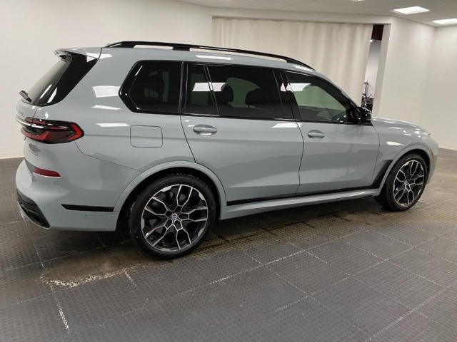 2023 BMW X7 M60i Sports Activity Vehicle