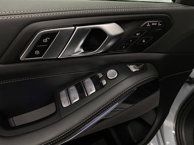 2025 BMW X7 M60i Sports Activity Vehicle