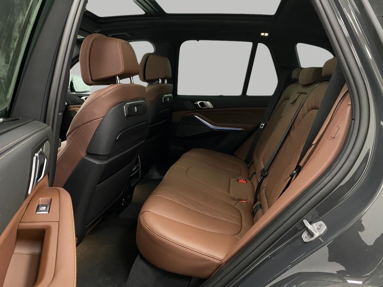 2025 BMW X5 xDrive50e Plug-In Hybrid