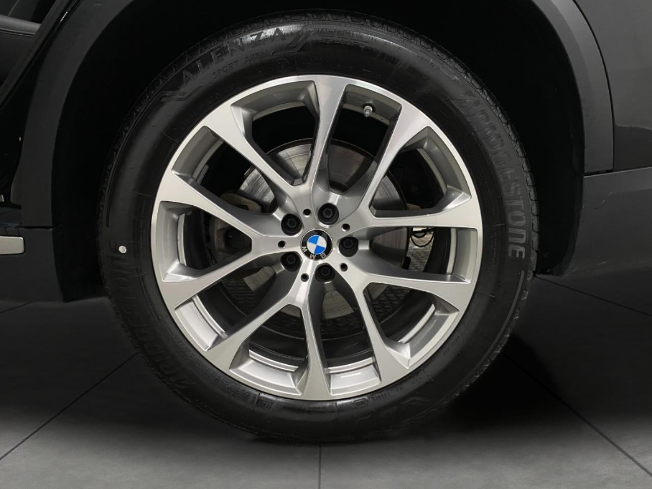 2023 BMW X5 xDrive40i Sports Activity Vehicle