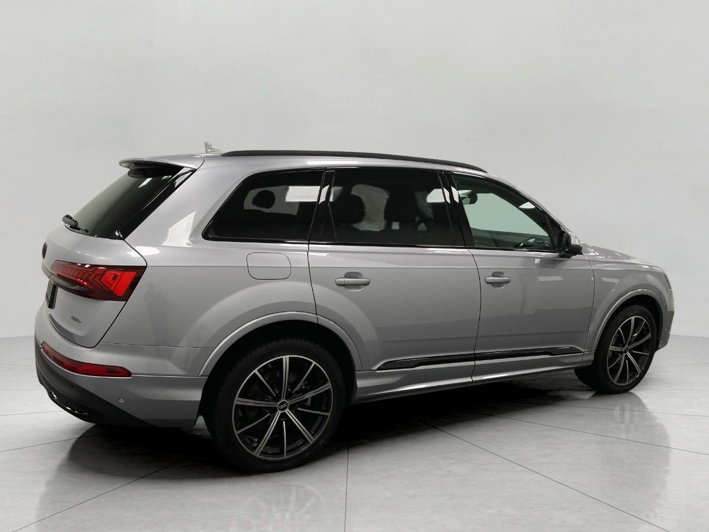 2022 Audi Q7 Premium Plus 55 TFSI quattro