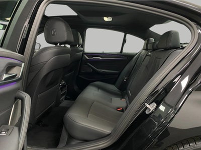 2023 BMW 530e 530e xDrive Plug-In Hybrid