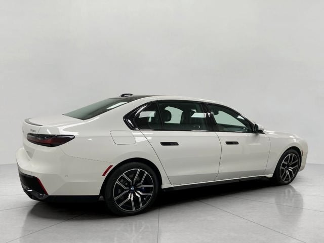 2025 BMW 760i 760i xDrive Sedan