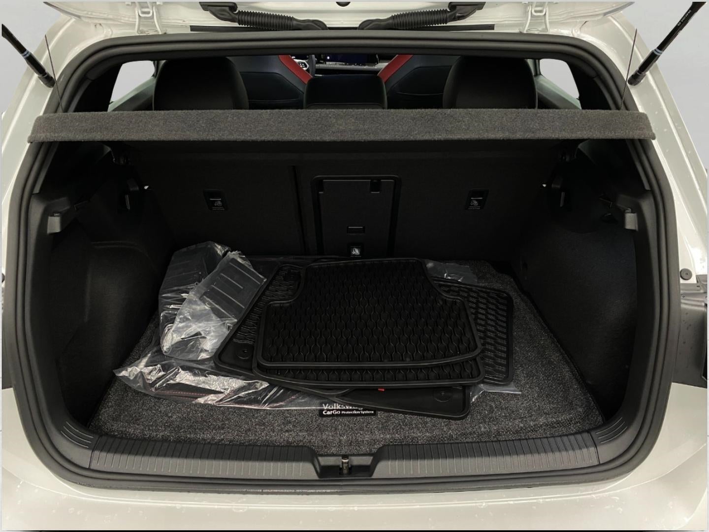 2024 Volkswagen Golf GTI 2.0T SE DSG