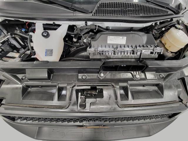 2025 Chevrolet Express Passenger 3500 1LS