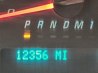 2025 Chevrolet Express Passenger 3500 1LS