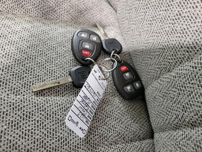 2025 Chevrolet Express Passenger 3500 1LT