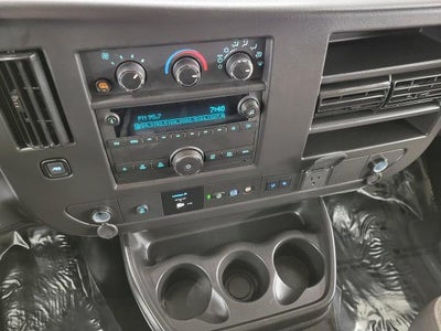 2025 Chevrolet Express Passenger 3500 1LT