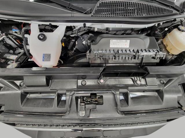 2025 Chevrolet Express Passenger 3500 1LT