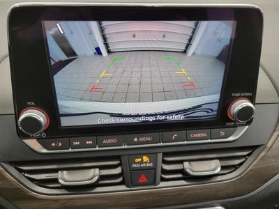 2025 Nissan Altima SV FWD
