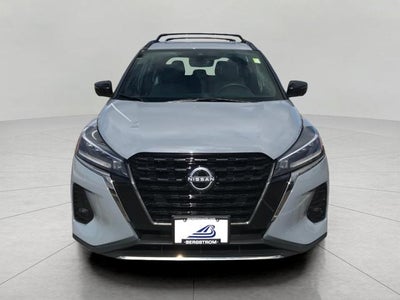 2024 Nissan Kicks SR Xtronic CVT