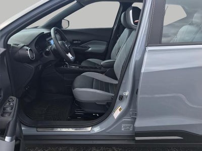 2024 Nissan Kicks SR Xtronic CVT