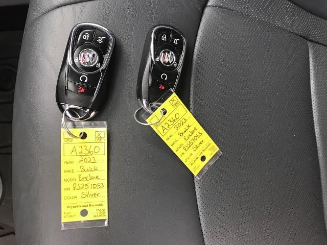 2023 Buick Enclave Essence