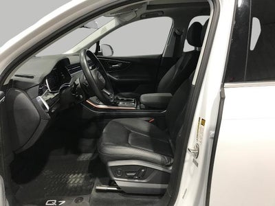 2022 Audi Q7 Premium Plus