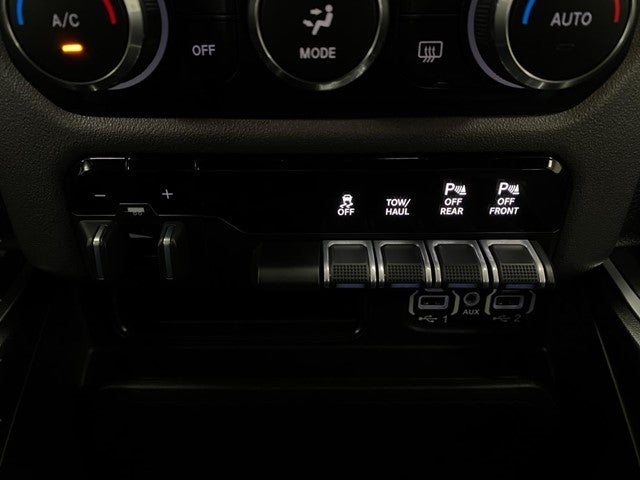 2023 RAM 1500 Big Horn 4x4 Crew Cab 5'7 Box