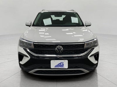 2023 Volkswagen Taos SE 4MOTION