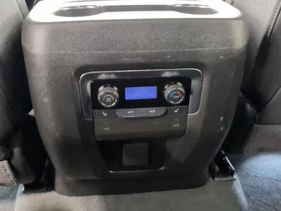2025 Chevrolet Suburban 4WD 4dr Premier