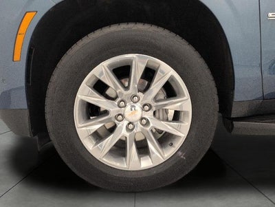 2025 Chevrolet Suburban 4WD 4dr Premier