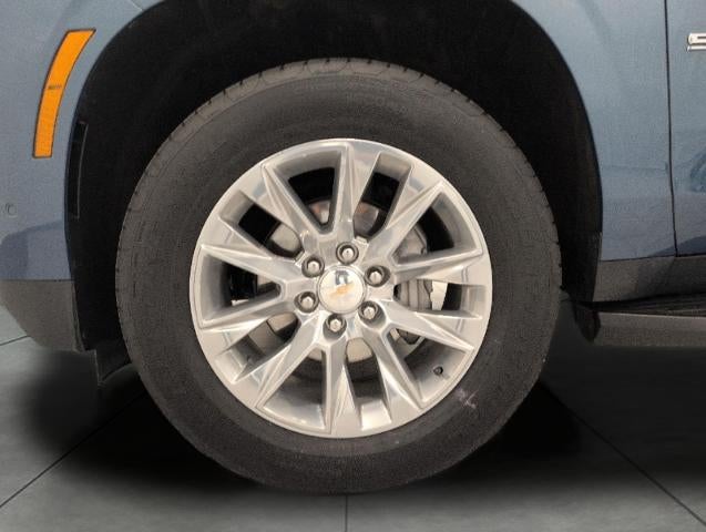 2025 Chevrolet Suburban 4WD 4dr Premier