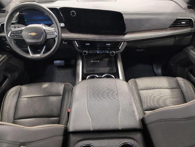 2025 Chevrolet Suburban 4WD 4dr Premier