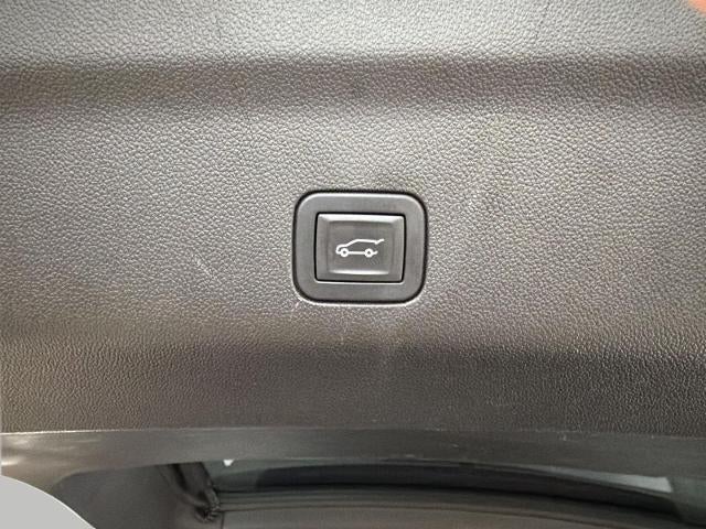 2025 GMC Yukon XL 4WD 4dr Denali